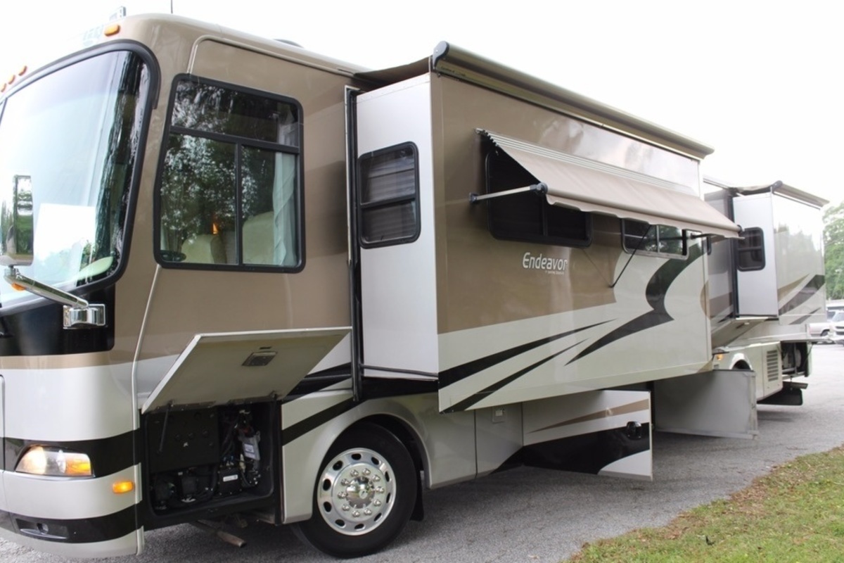 2005 Holiday Rambler Endeavor 40PDQ, 4