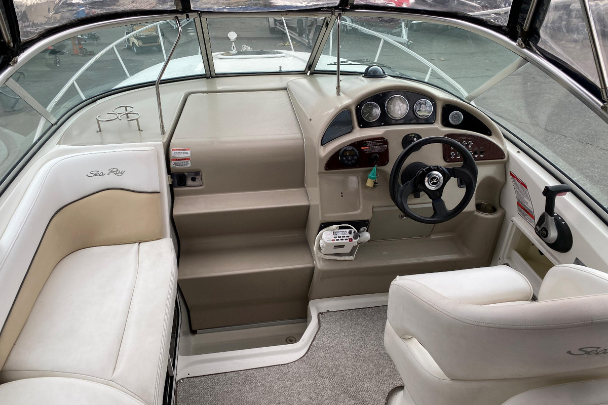 2008 Sea Ray 260 Sundancer, 7