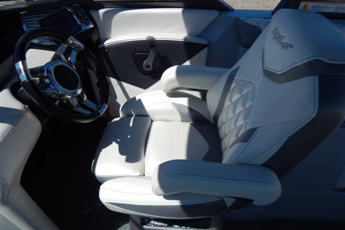 2014 Tige Z3, 11