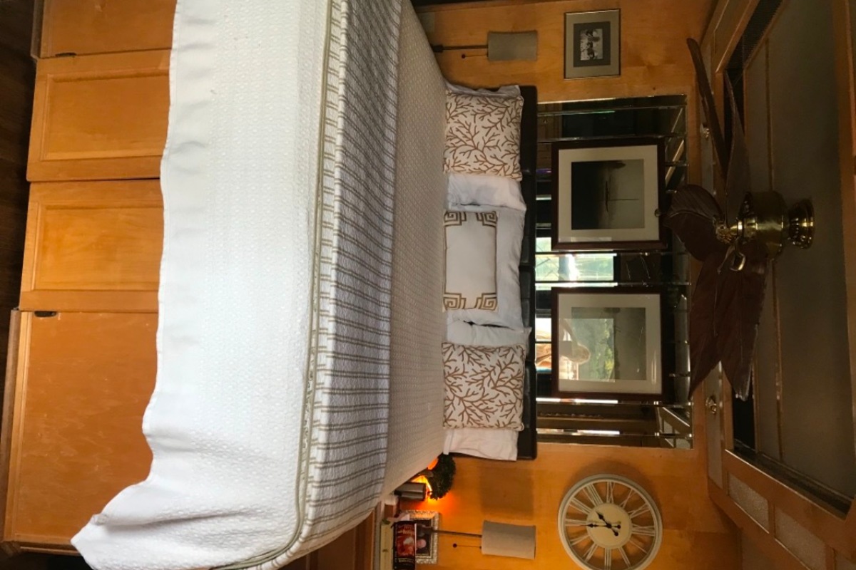 2000 Lakeview Houseboat, 2