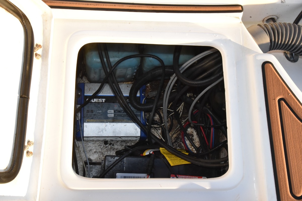 2013 Blazer Bay 2220 Fisherman, 47