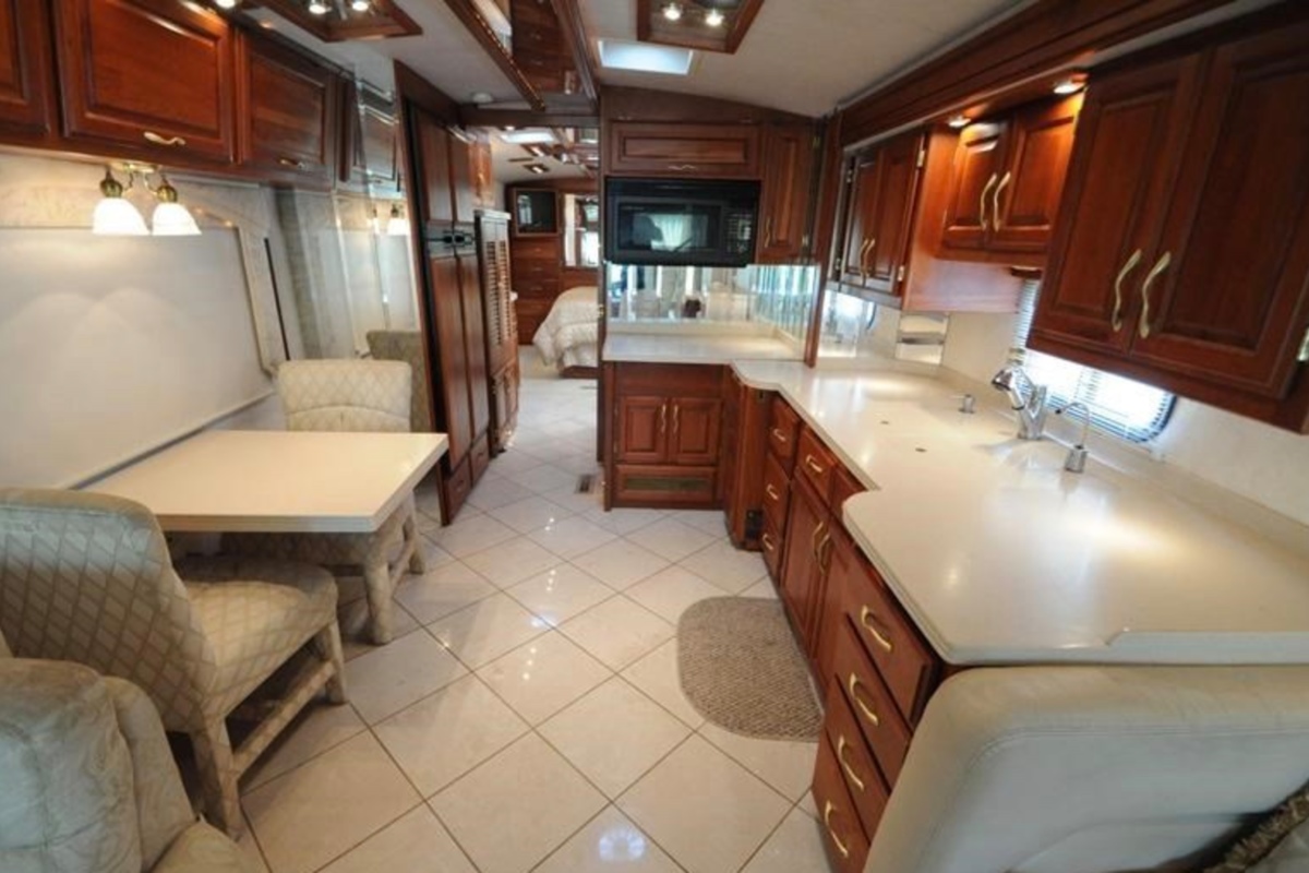 2002 American  Coach American  Eagle 40EQS    1Owner!! 37,512 Miles!!, 7