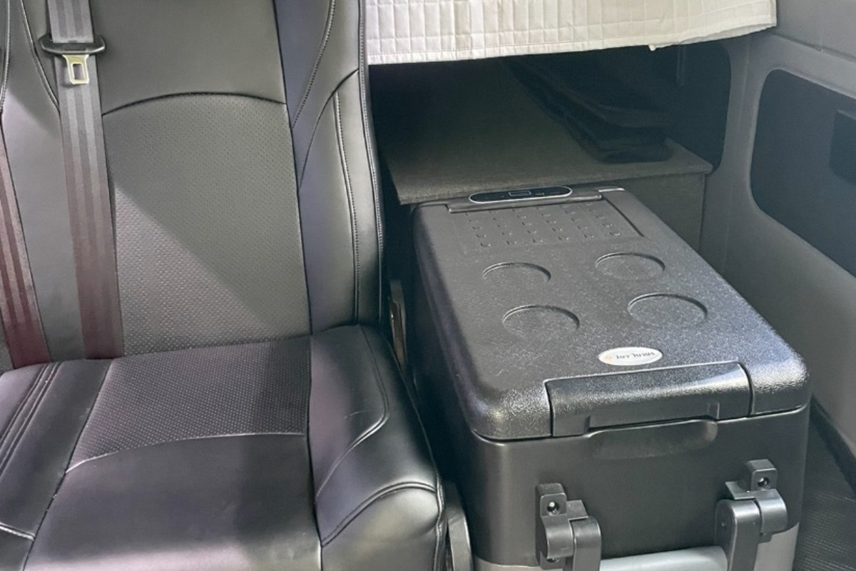 2016 Mercedes Benz Sprinter, 9