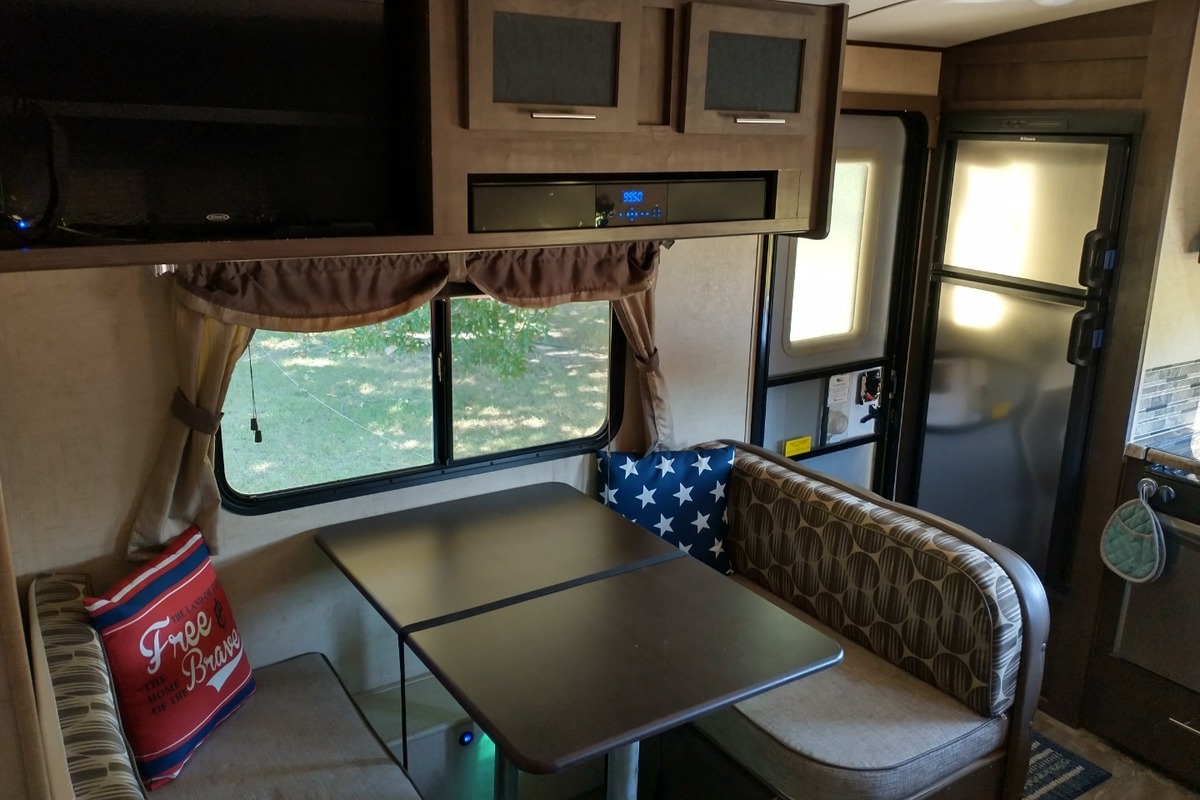 2015 Forest River 264rks, 7