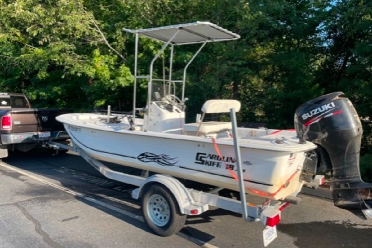 2011 Carolina Skiff Model JVX 18 Center Console, 10