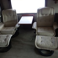 2008 Fleetwood Discovery RV, 6