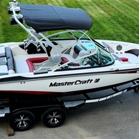 2015 MasterCraft X2 With Gen2 Surf System, 1