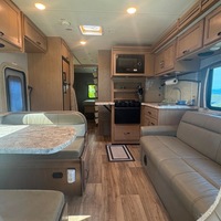 2021 Thor Four Winds 30D, 1