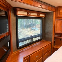 2015 Winnebago Journey 36M Diesel, 5