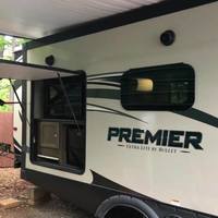 2017 Keystone Premier 30RIPR, 3