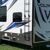 2016 Dutchmen Voltage 4105 4105, 17