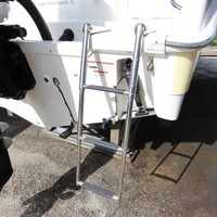 2011 Boston Whaler 220 Outrage, 3
