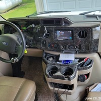 2017 Fleetwood Jamboree 31U, 8