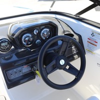2016 Bayliner VR5, 9