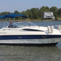 2005 Bayliner 275, 1