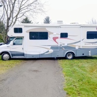 2005 Winnebago Minnie Winnie WF430V, 5