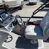 2019 Regency Boats 250 DL3 Triple-Toon, 5