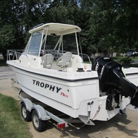 2011 Trophy Trophy 2102, 0