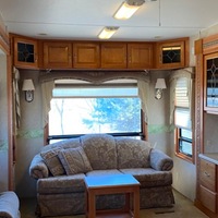 2005 Double Tree Mobile Suites Gold, 7