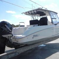 2006 Boston Whaler 320 Outrage Cuddy Cabin, 4