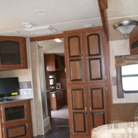 2011 Jayco 34' 322 FKS ULTRALIGHT DOUBLE SLIDEOUT, 3