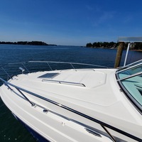 2014 Chaparral 310 Signature, 2