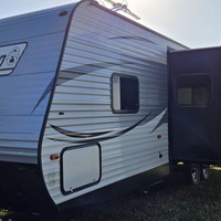 2017 Coleman CTS270RL Yukon Package & Lantern Package, 1