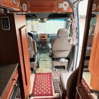 2008 RoadTrek RS Adventurous, 12