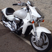 2007 SUZUKI M109R BOULEVARD, 1