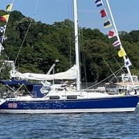 2000 C&C 121, 0