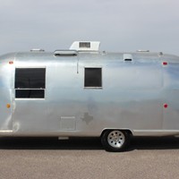 1968 Airstream Safari Land Yacht, 1