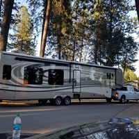 2015 Dynamax Trilogy 38WT Low Miles and 2 yr warranty, 1