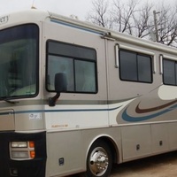 2000 Freightliner Fleetwood Discovery RV, 6