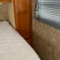 2006 Coachmen Spirit of America 525TBS, 13