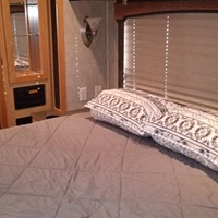 2006 Fleetwood Excursion 39J, 11