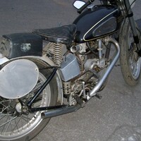 1948 Velocette MAC, 3
