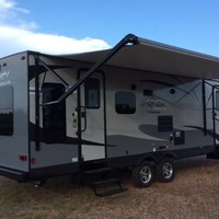 2017 Coachmen Apex Ultra-Lite 279RLSS, 4