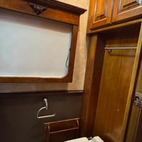 2011 Tiffin Zephyr 45QBZ, 15