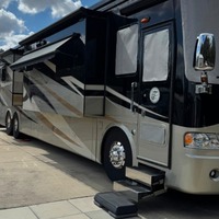 2011 Tiffin Zephyr 45QBZ, 0