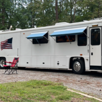 1996 Foretravel U320, 21