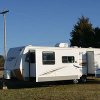 2011 Jayco 34' 322 FKS ULTRALIGHT DOUBLE SLIDEOUT, 1