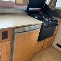2008 Fleetwood Avalon, 13