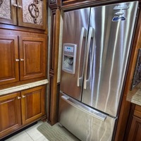 2011 Tiffin Zephyr 45QBZ, 13