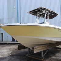 2011 Boston Whaler 220 Outrage, 1