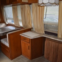 1986 Airstream Excella Classic, 3