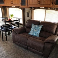 2010 Coachman Brookstone 366RE, 4