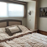 2008 National RV Dolphin DL35C, 9