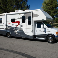 2005 Winnebago Minnie Winnie 27P, 0