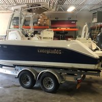 2011 Everglades Boats 230CC Center Console, 6