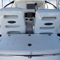2006 Boston Whaler 320 Outrage Cuddy Cabin, 7